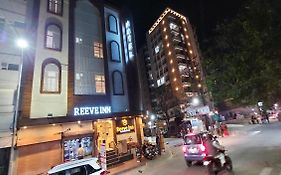 Hotel Reeve Inn